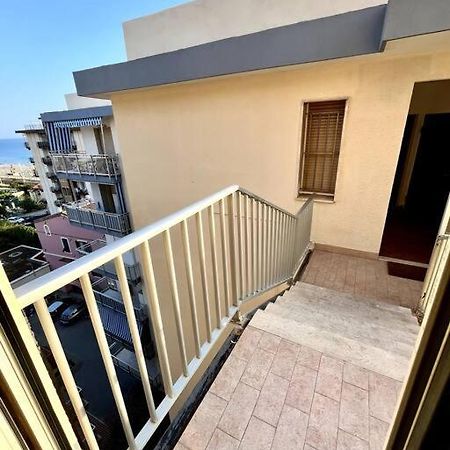 Casa Solymar Apartment Валекрозия Екстериор снимка